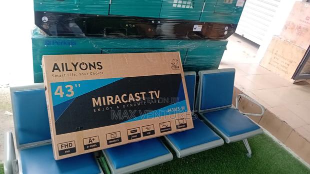 Stream Play and Connect Ailyons Miracast 43inches Smart · Photo 1
