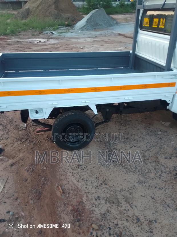 Vehicle Car · Photo 5