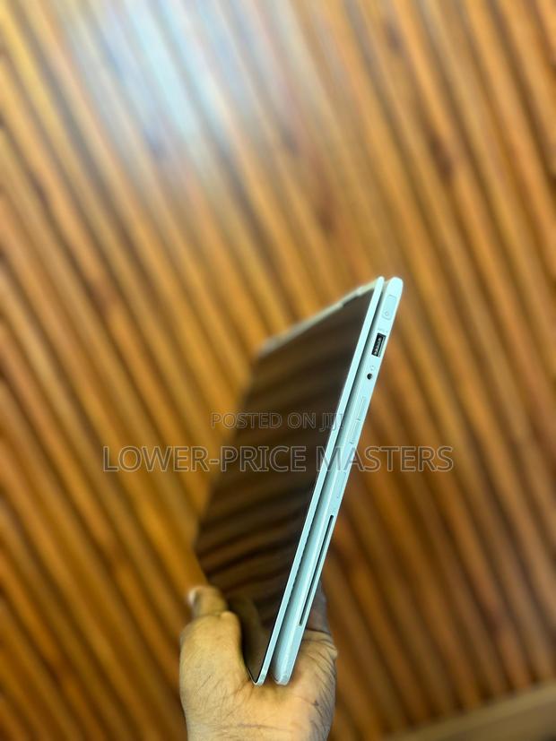 New Laptop HP EliteBook x360 1030 G2 8GB Intel Core i5 SSD 256GB · Photo 4