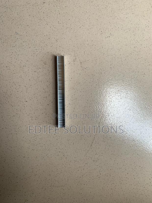 5000pcs 8mm High Quality Staples For Heavy Duty Gun Tacker · Photo 4