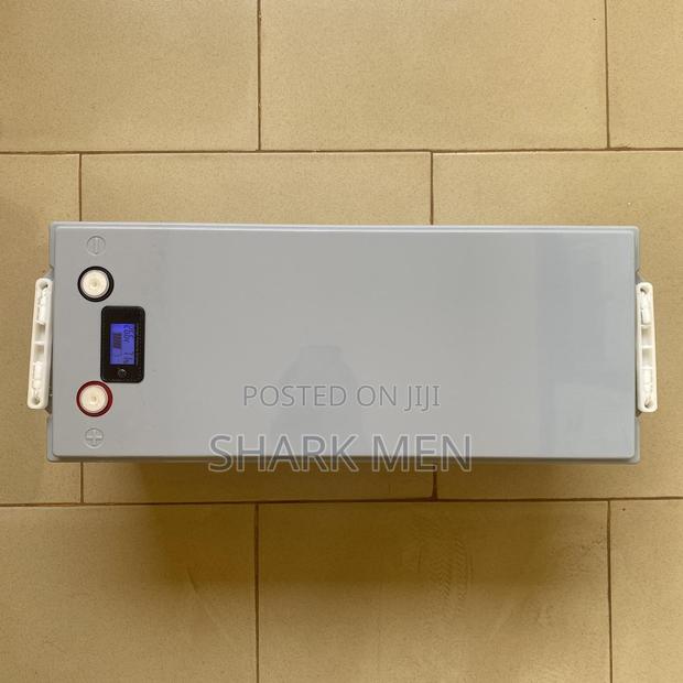 12v Lifepo4 Lithium Battery 200ah Deep Cycle Ion · Photo 3
