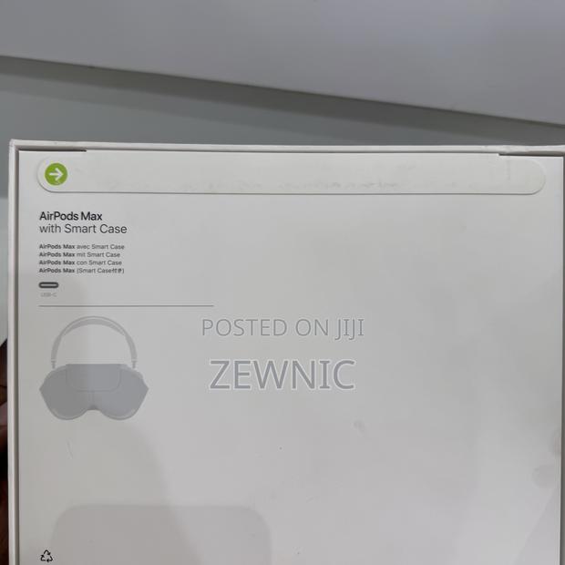Apple Airpod Max With Usb-C · Photo 3