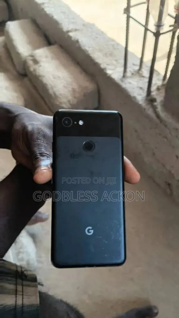 Google Pixel 3 64 GB Gray · Photo 1
