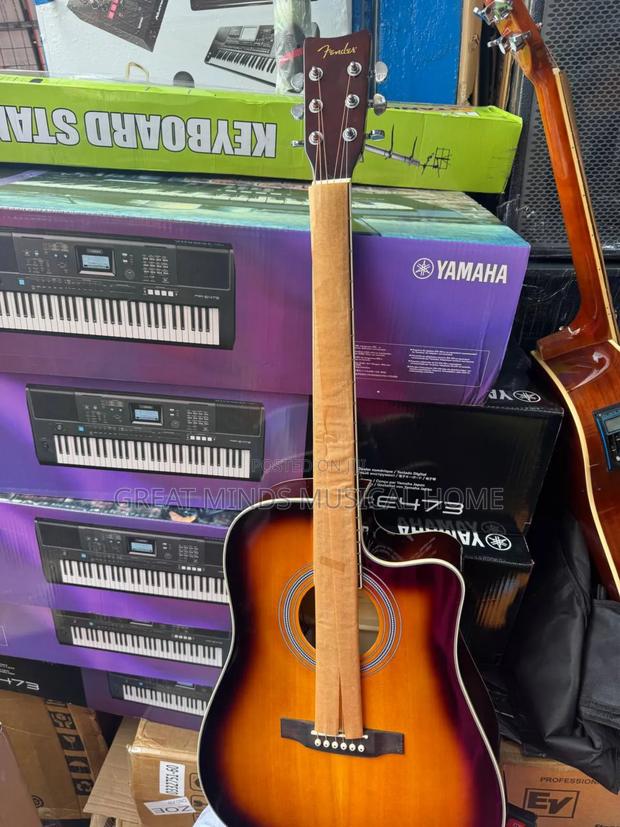 Fender Acoustic Guitar · Photo 2