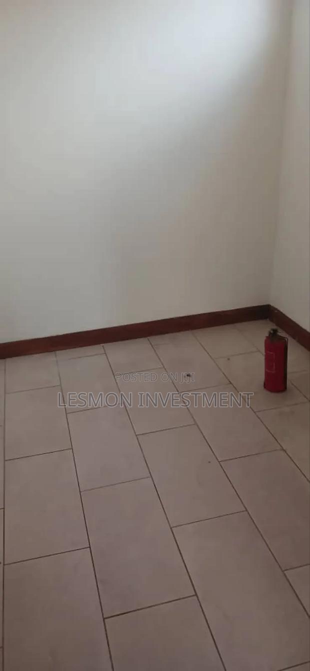 4bdrm Duplex in Cantonments for sale · Photo 2