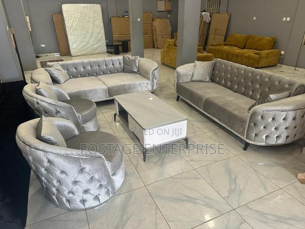 High Standard Silver Brand New Set Of Couch · Photo 1