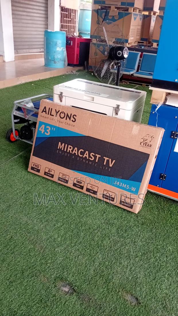 Ailyons 43" Digital Satellite Tv (Miracast) Frameless Led Tv Smartlife · Photo 1