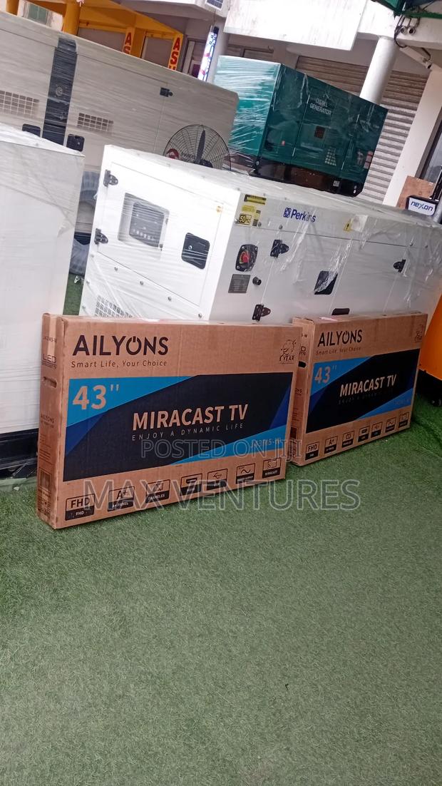Ailyons 43" Digital Satellite Tv (Miracast) Frameless Led Tv Smartlife · Photo 3