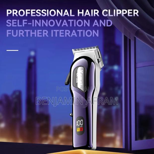 High Quality Rechargeable Hair Clippers Km- 2335 · Photo 2