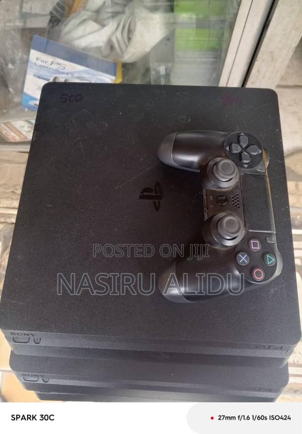Ps4 Slim With 10 Good Games ,From Home Use Two Controllers · Photo 6