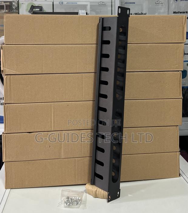 12-Way Cable Management, 12way 19” U1 Metal Cable Manager · Photo 5