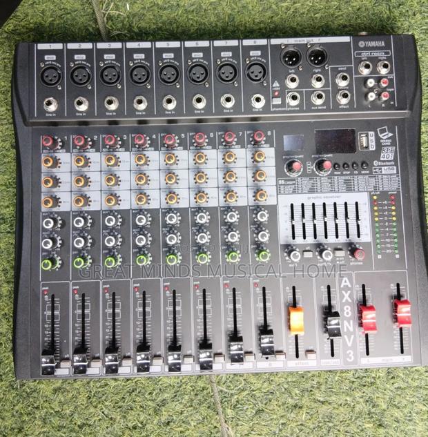 Yamaha An8nv3 8 Channels Mixer · Photo 2