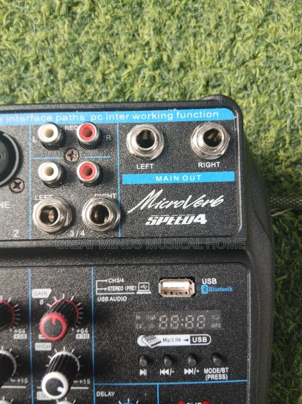 Microverb Speed 4 Mixing Console · Photo 4