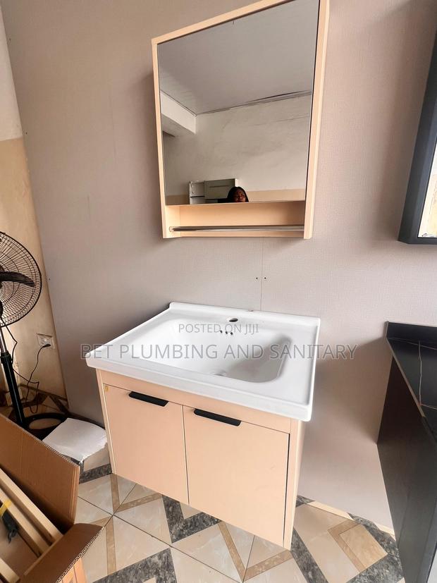 Cream Cabinet Basin With Mirror_50cm_cabinet Basin · Photo 1
