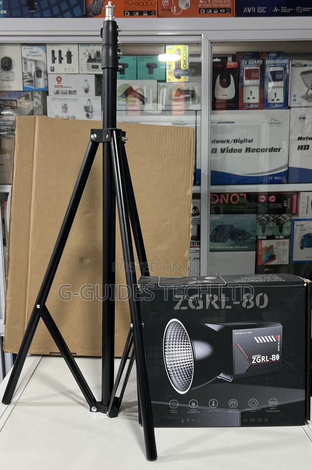 ZGRL-80 Palm Cob Video Light With Inbuilt Battery and Stand · Photo 1