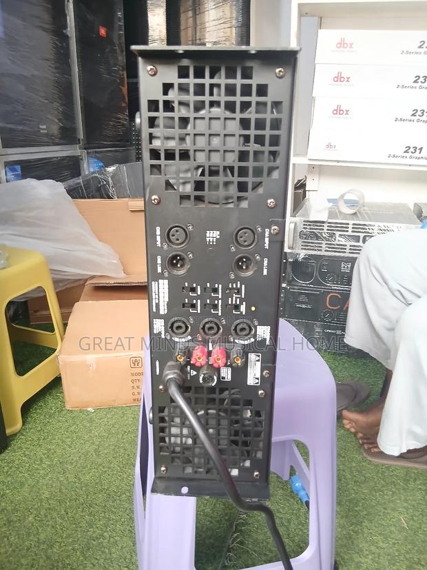 Crest Audio Ca30+ Power Amplifier · Photo 4