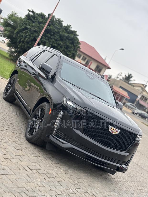 Cadillac Escalade 2023 Black · Photo 2
