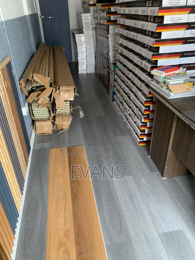 Spc/Pvc/Vynil Floor · Photo 2
