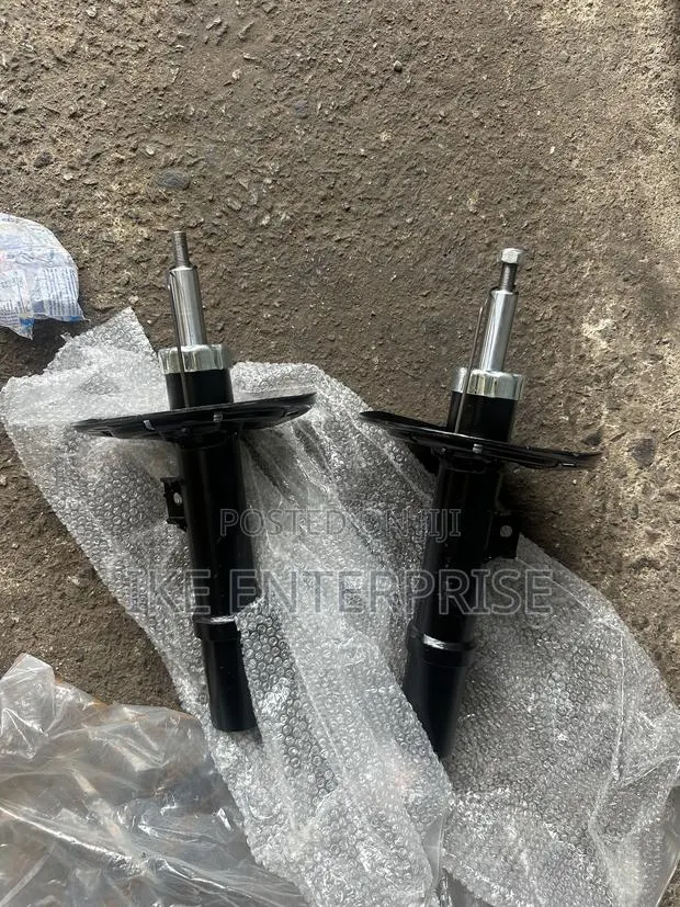 Honda Civic Front Shocks 2016,2017,2018,2019,2020,2021 · Photo 1