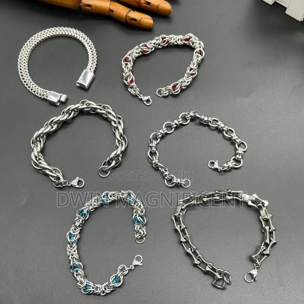 Stainless Designer Wrist Chains/ Bracelet · Photo 1