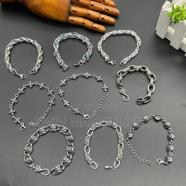 Stainless Designer Wrist Chains/ Bracelet · Photo 2