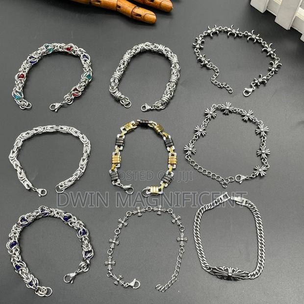 Stainless Designer Wrist Chains/ Bracelet · Photo 4