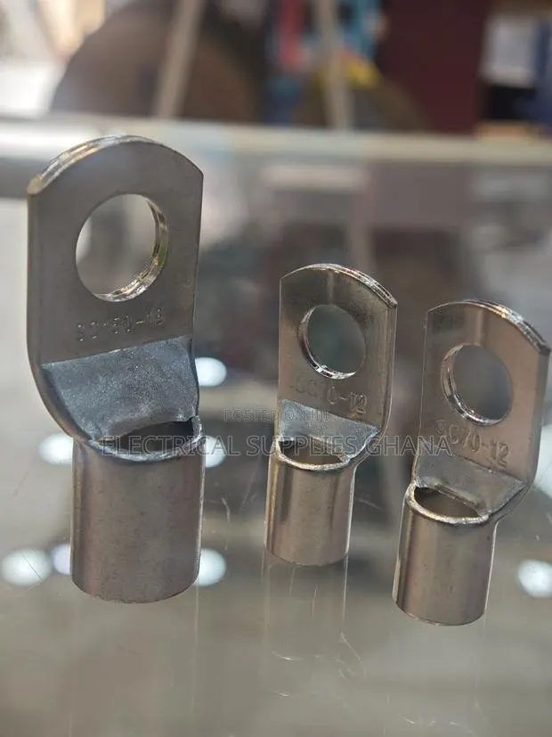 High-Quality Cable Lugs – Copper Electrical Terminals · Photo 1