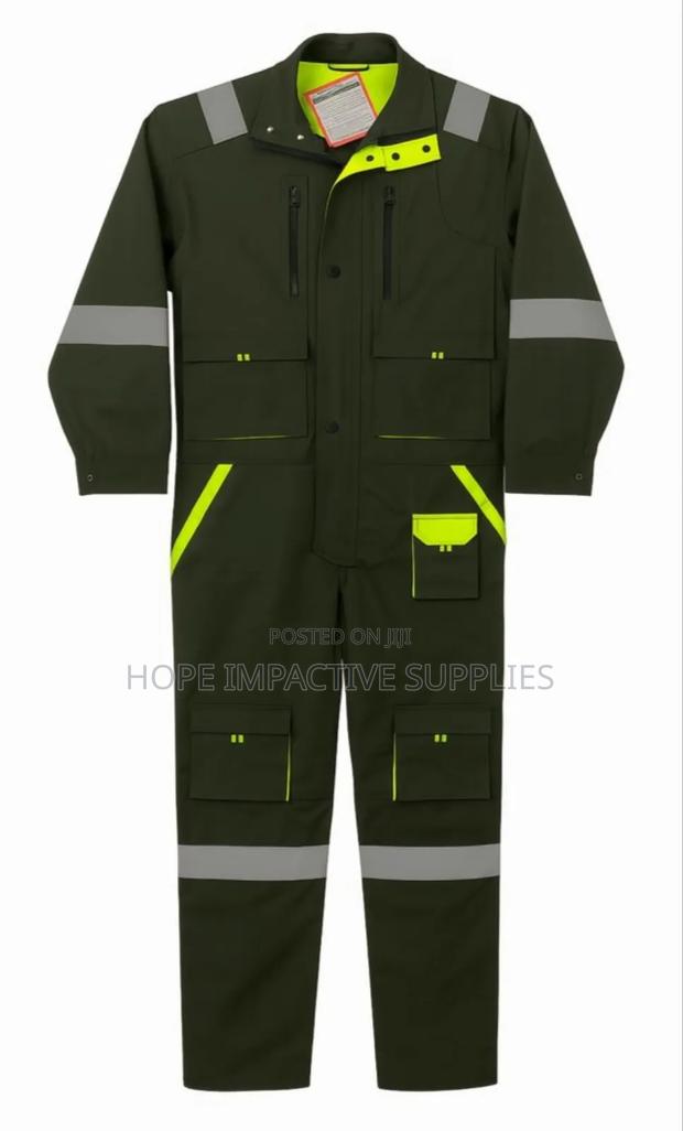 Quality European Safety Coverall - Green. · Photo 1
