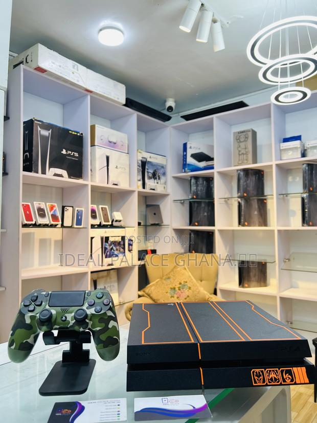 Ps4 1tb With 8 Good Offline Games · Photo 3
