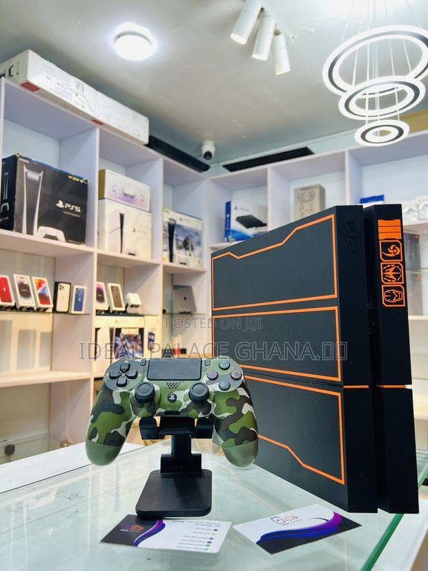 Ps4 1tb With 8 Good Offline Games · Photo 2