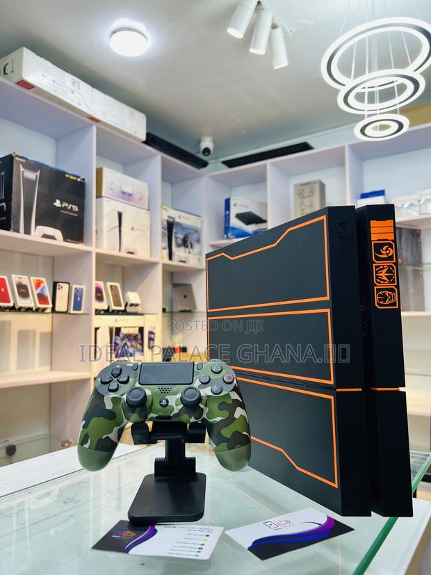 Ps4 1tb With 8 Good Offline Games · Photo 4