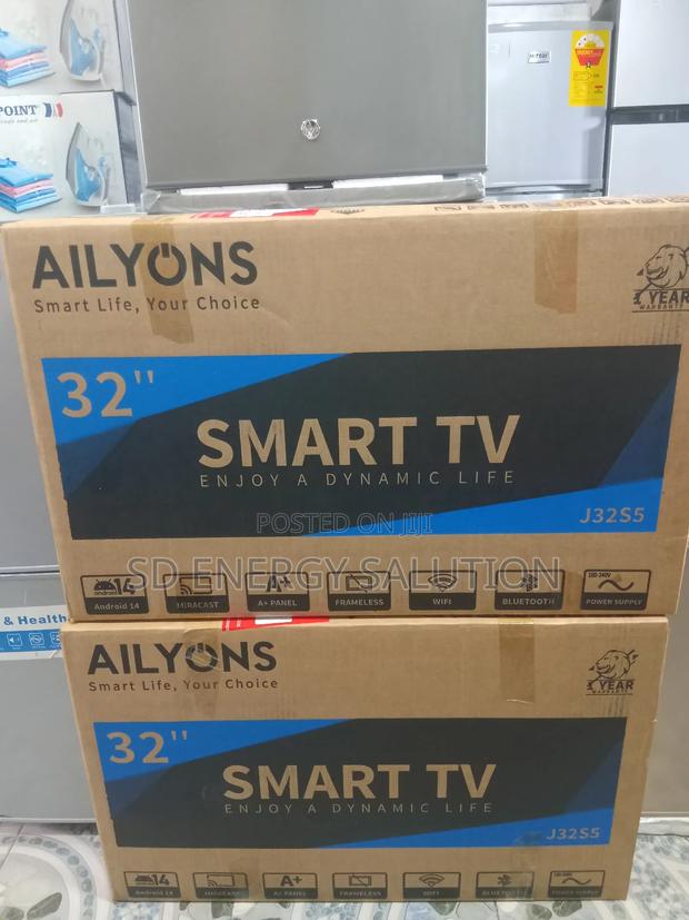 Pleasing, Generous Smart 32 · Photo 1