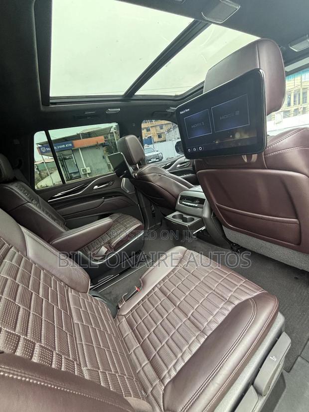 Cadillac Escalade 2023 Black · Photo 7