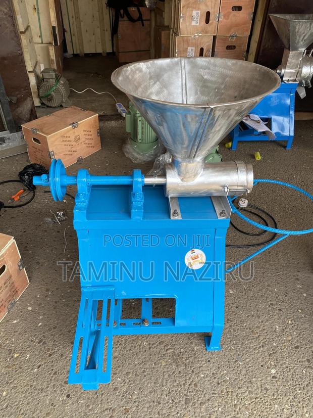 Quality Fufu Machine With Electric Motor · Photo 3