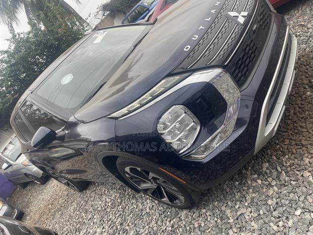 Mitsubishi Outlander 2018 Blue · Photo 6