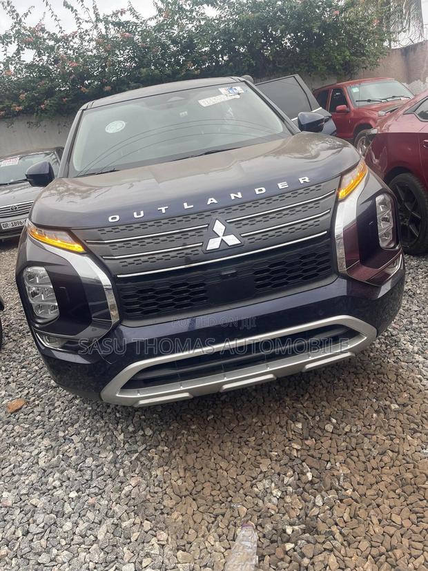 Mitsubishi Outlander 2018 Blue · Photo 4