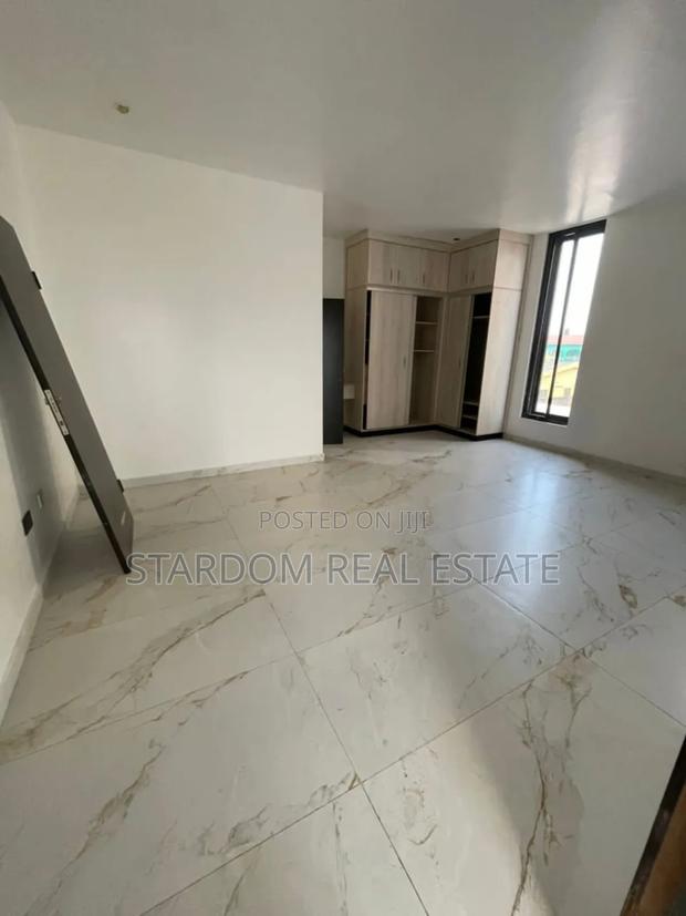 5bdrm Duplex in Adjiringanor, East Legon for sale · Photo 8