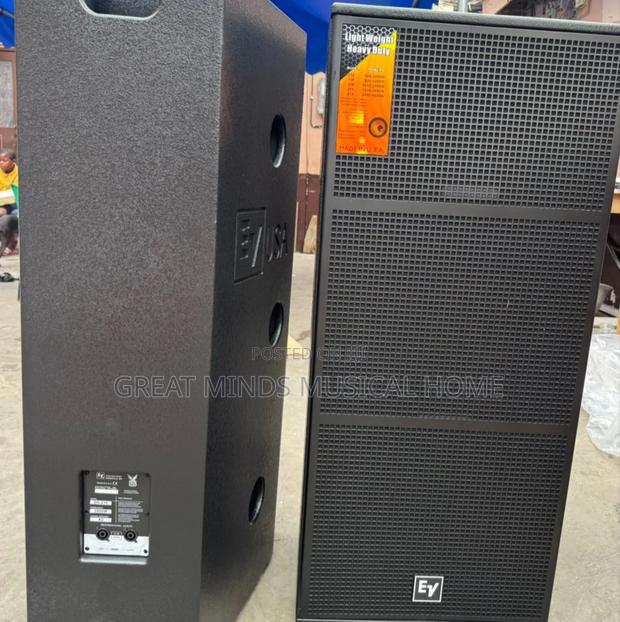 A Pair of Ev Full Range Speakers · Photo 1
