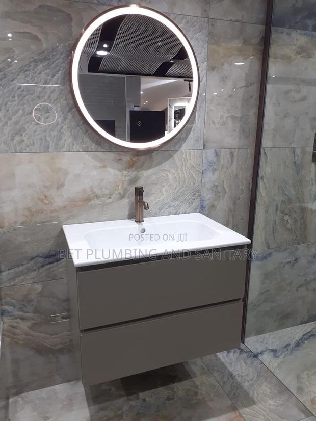 Cabinet Basin With Round Mirror Complete_cabinet Basin · Photo 1