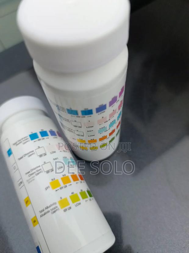 Chlorine Test Stripes · Photo 3