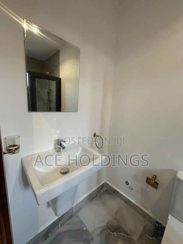 Furnished 2bdrm Townhouse / Terrace in Nmai Dzorn for rent · Photo 3