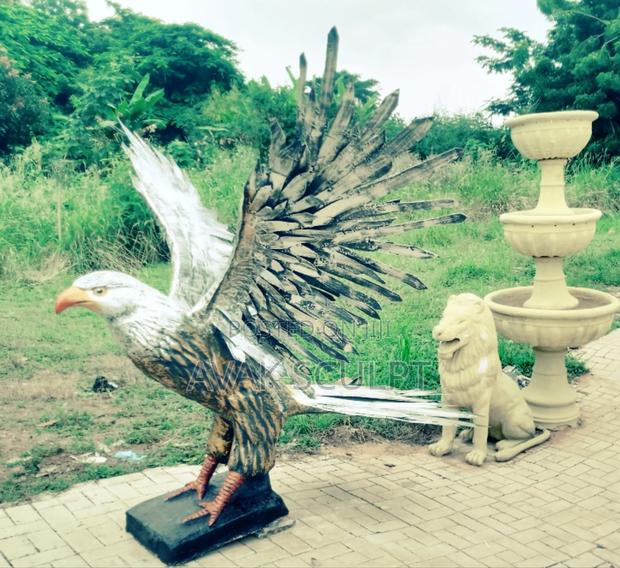 Eagle Statue · Photo 2