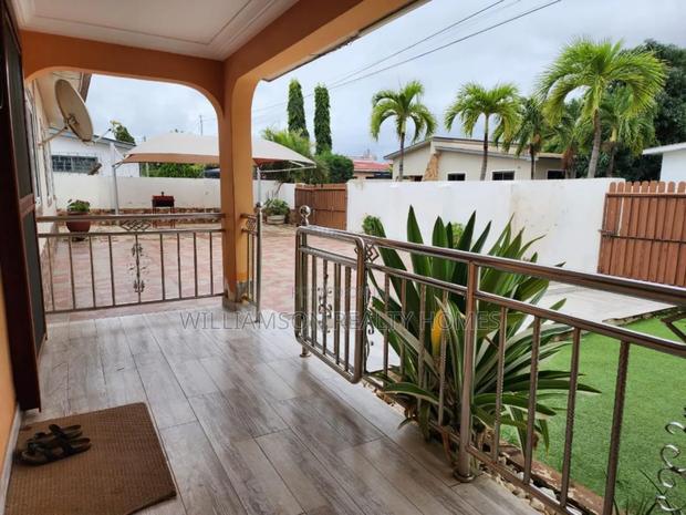 4bdrm House in Regimanuel Estate, Spintex for rent · Photo 5