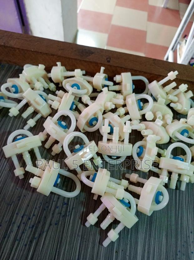 Connector for Bell Drinker Wholesale Retail · Photo 1