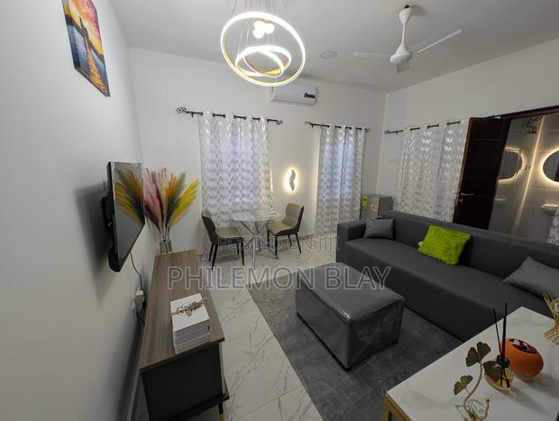 Furnished 1bdrm Apartment in Abby And Gayle, Lake Side Estate for rent · Photo 2