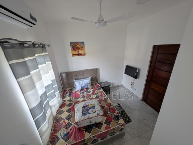 Furnished 1bdrm Apartment in Abby And Gayle, Lake Side Estate for rent · Photo 5