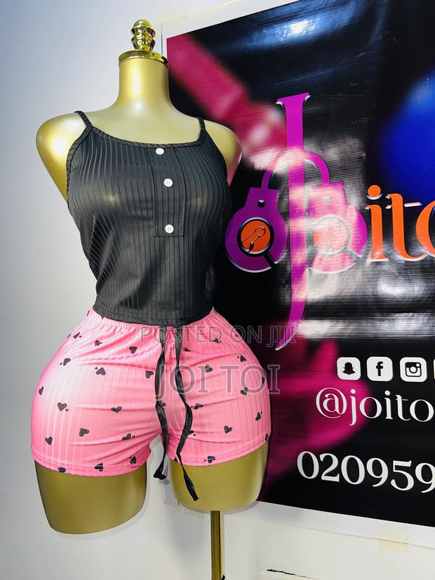 Ladies Lounge Wear / Pajamas · Photo 2