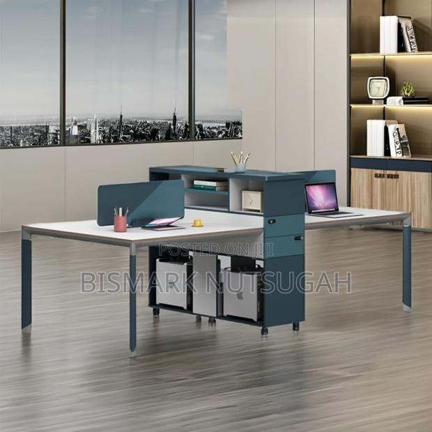 Staff Workstation Office Desk · Photo 2