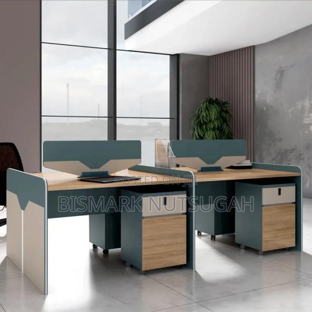 Staff Workstation Office Desk · Photo 6