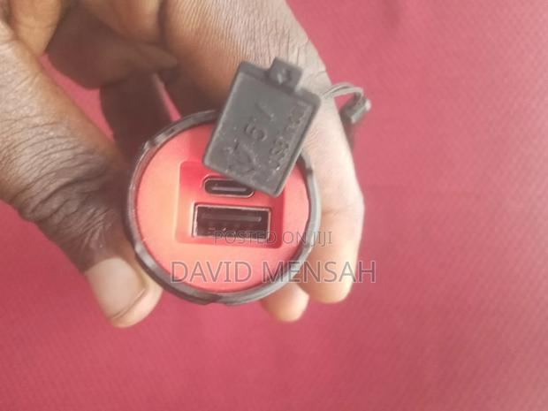 Portable Led Flashlight · Photo 3